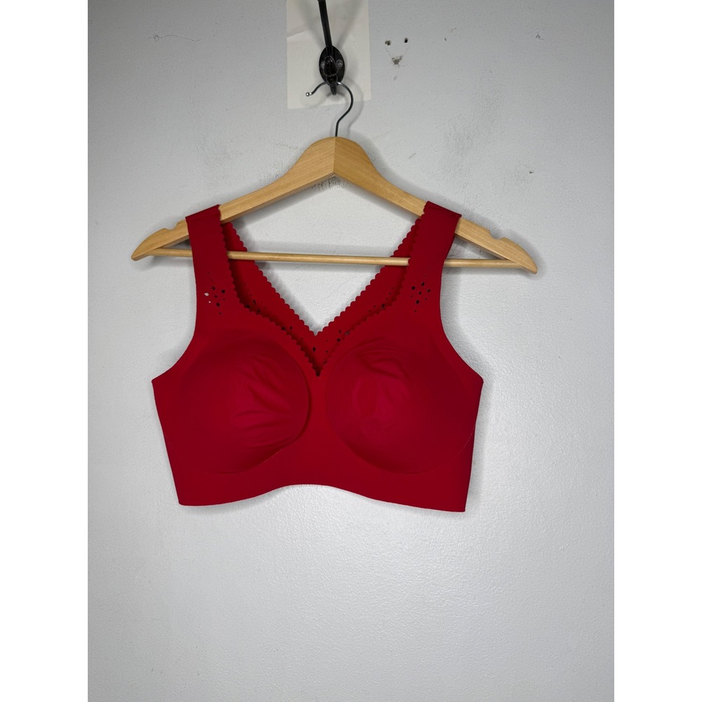 Evelyn & Bobbie Red Wireless Seamless Scalloped V-Neck Bralette small